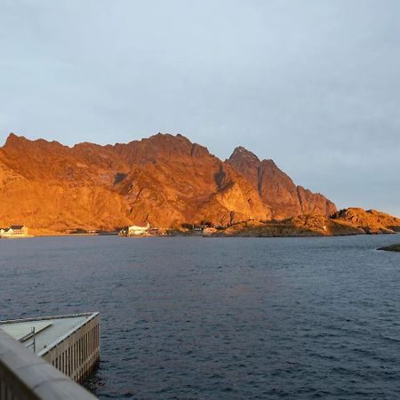 Leilighet Med Fantastisk Utsikt Henningsvaer Exterior photo